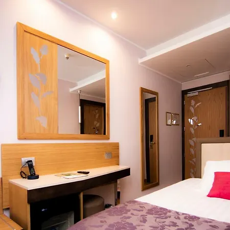 Vibe Nazionale Hotel Rom